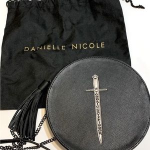 Danielle Nicole Harry Potter Godric Gryefindor snake and knife crossbody bag.